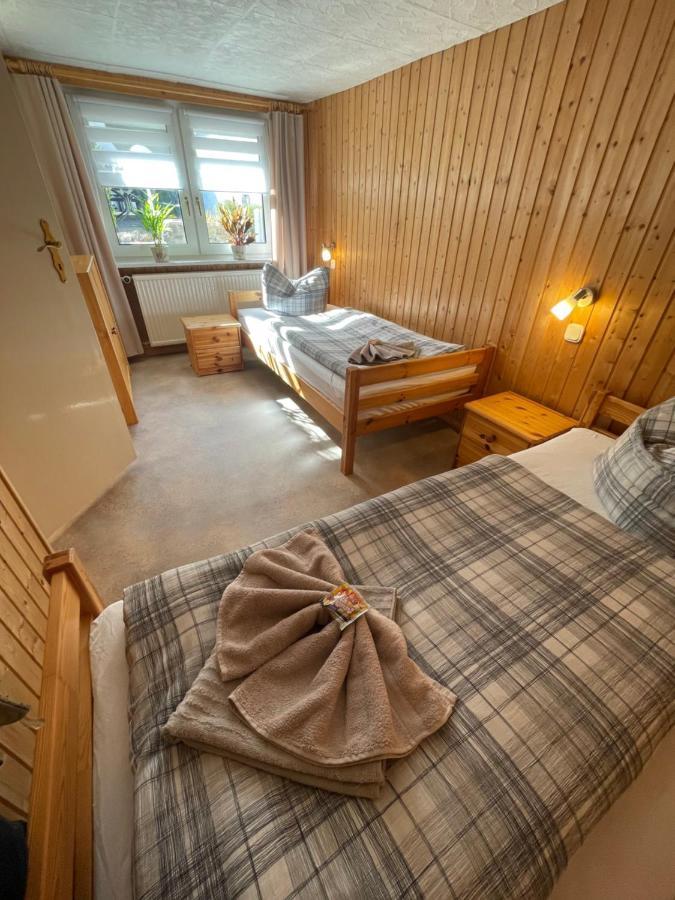 Christels Ferienwohnung 1 In Thale Mit Sonnenterrasse Und Grill 외부 사진