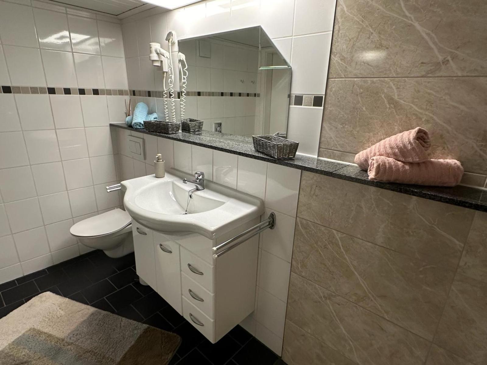Christels Ferienwohnung 1 In Thale Mit Sonnenterrasse Und Grill 외부 사진