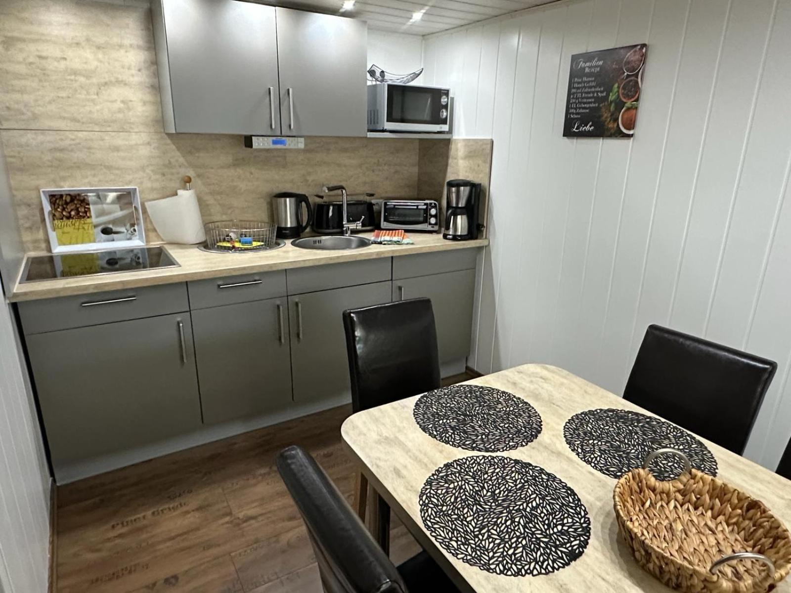 Christels Ferienwohnung 1 In Thale Mit Sonnenterrasse Und Grill 외부 사진